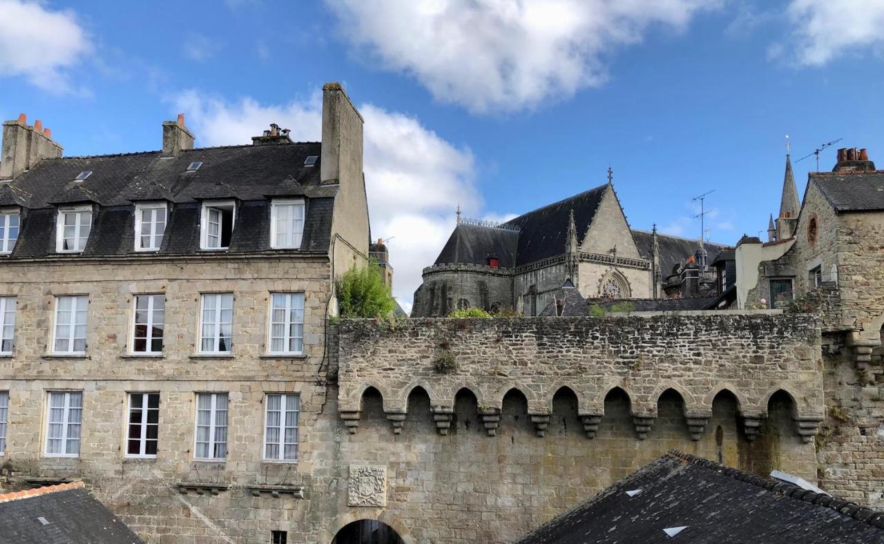 Au Coeur De Vannes - Vue Sur Les Remparts - 2 Ch Exterior foto